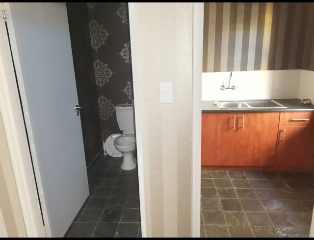 63M² OFFICE FOR SALE IN SONHEUWEL